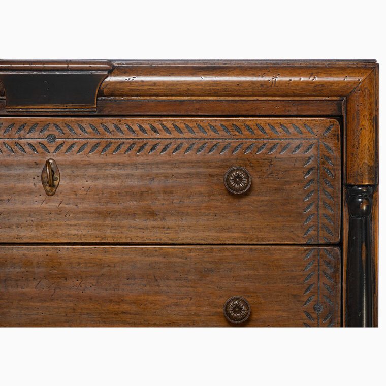 Laurel Leaf Motif Chest