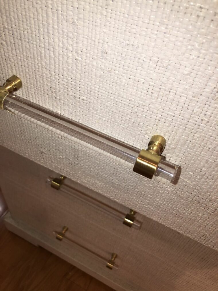 Charleston Three Drawer Painted Raffia Chest - Image 3