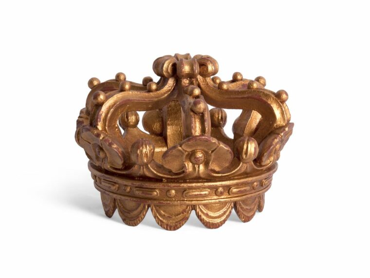 Round Gilded Crown