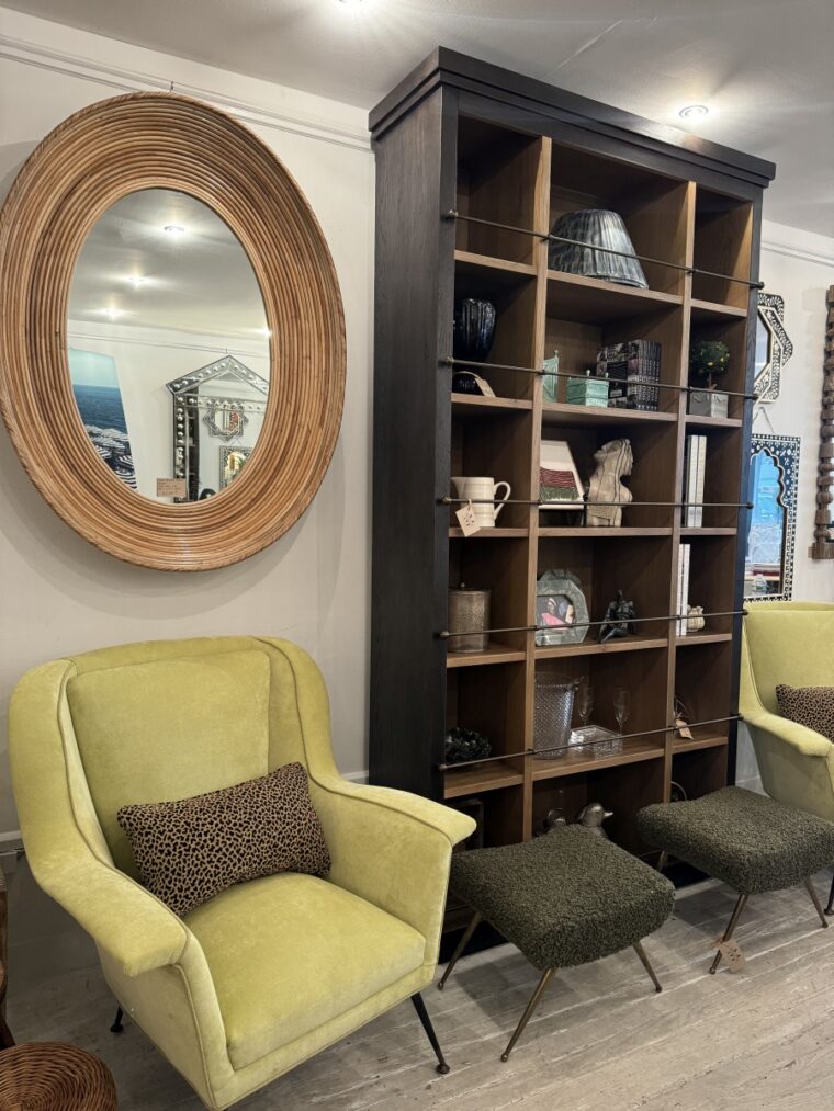 Alistair Bookcase with Brushed Brass Railings - Image 17