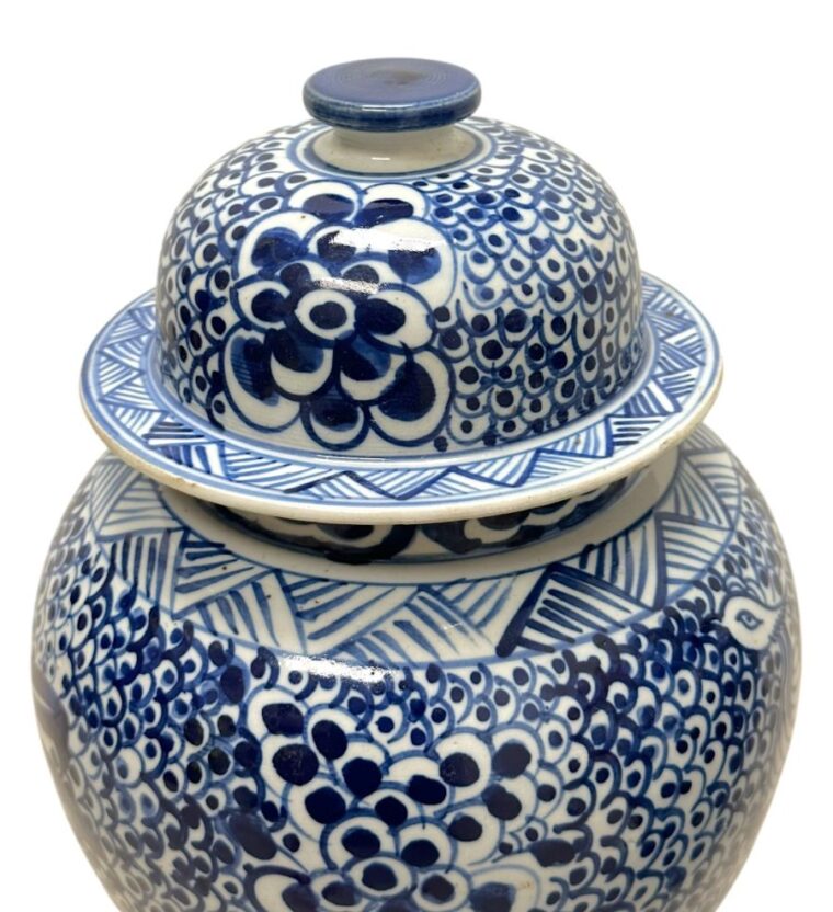 Pair of Blue and White Flower Ginger Jars - Image 3