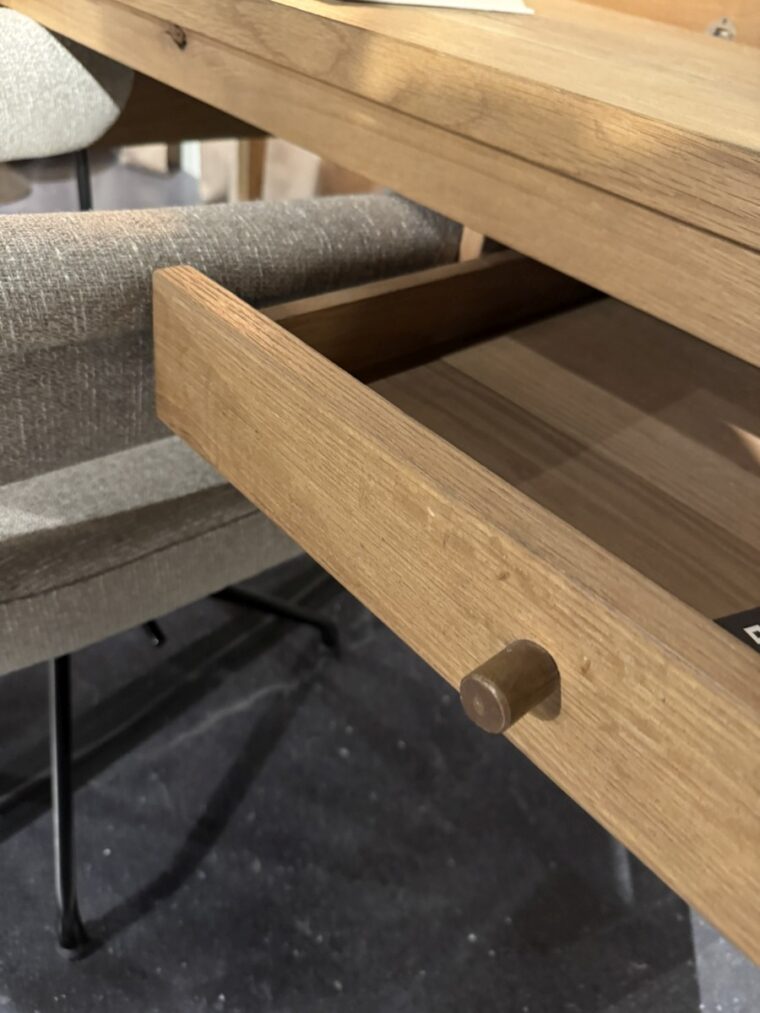 Resawn Oak Executive Desk - Image 6