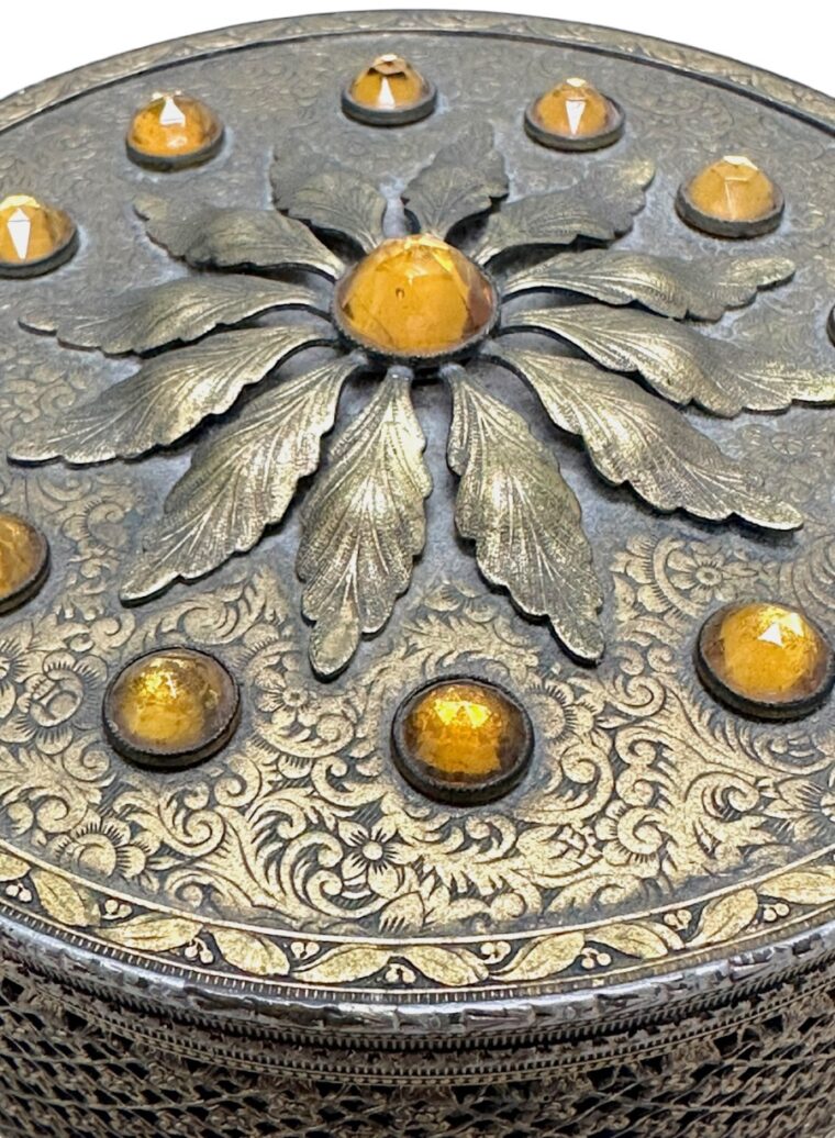 Vintage Round Brass Box - Image 4