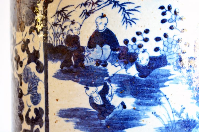 Blue and White Porcelain Tea Jar - Image 6